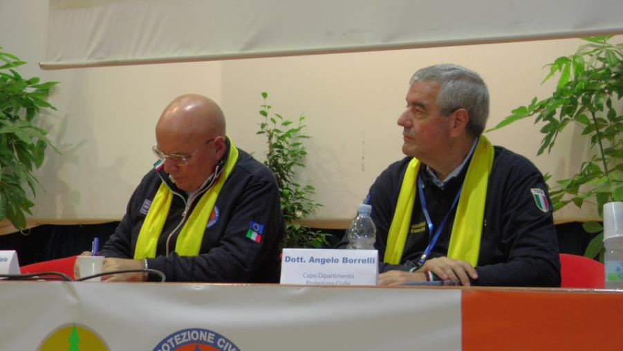 images "L'Albero di canto" e la notte magica nel borgo 