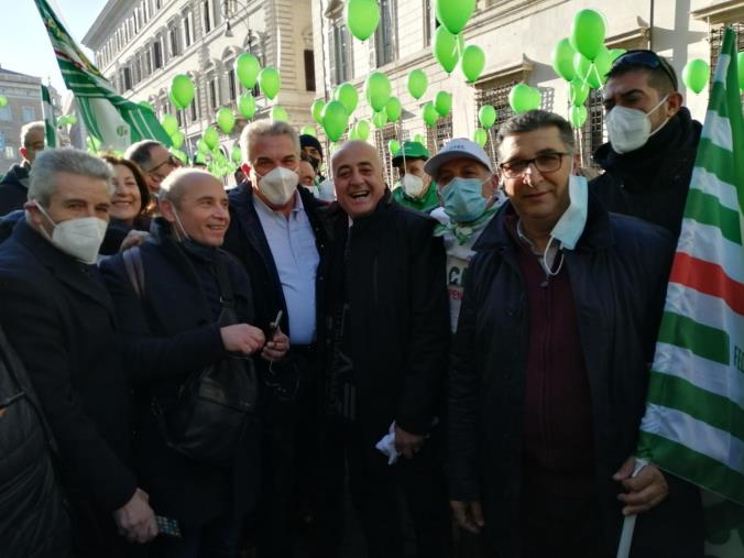 images A Roma, anche la Cisl della Calabria a manifestare "per valorizzare le conquiste sulla legge di bilancio e puntare a nuovi obiettivi"