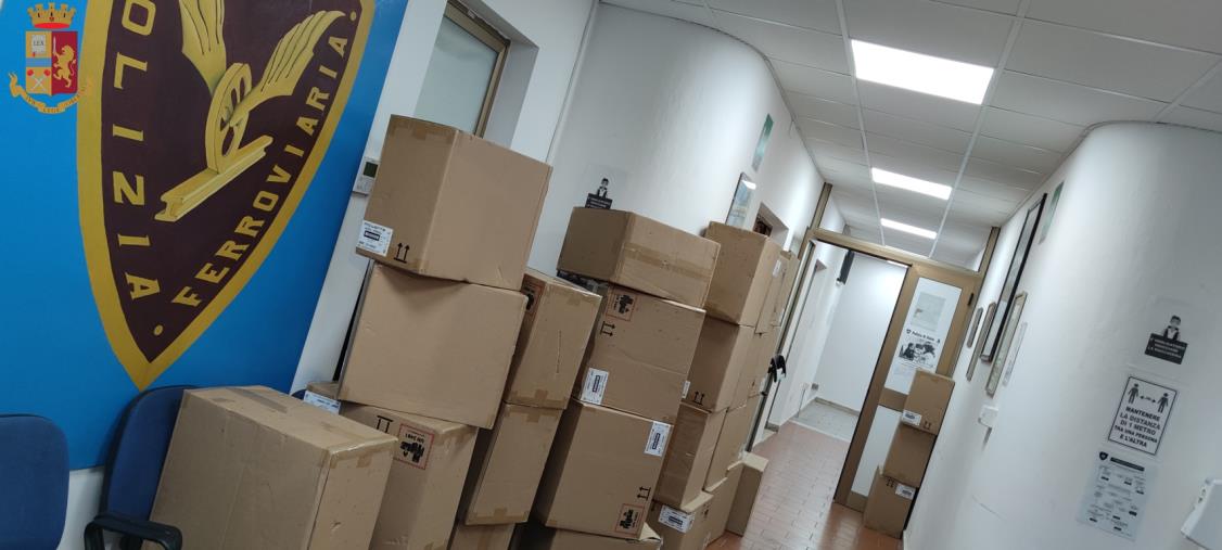 images Rubano elettrodomestici da un carro merci: due arresti a Villa San Giovanni