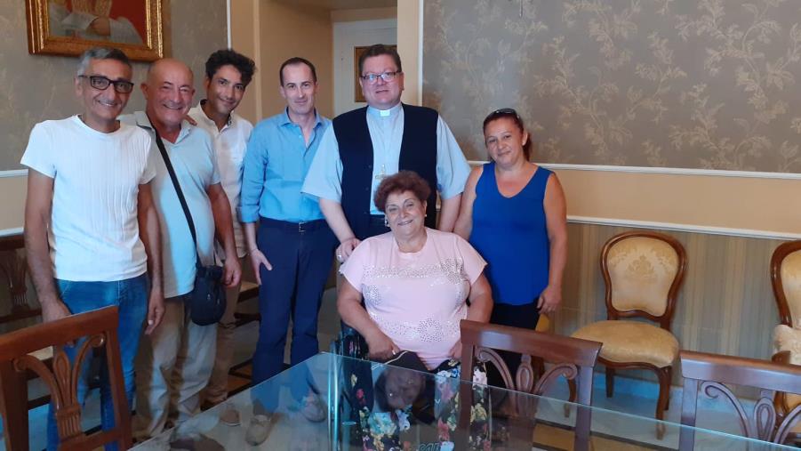 Corigliano Rossano, il movimento "Unione è forza" incontra il vescovo: insieme per la Chiesa del Carmine e la piena fruibilità dei luoghi di culto images Corigliano Rossano, il movimento "Unione è forza" incontra il vescovo: insieme per la Chiesa del Carmine e la piena fruibilità dei luoghi di culto