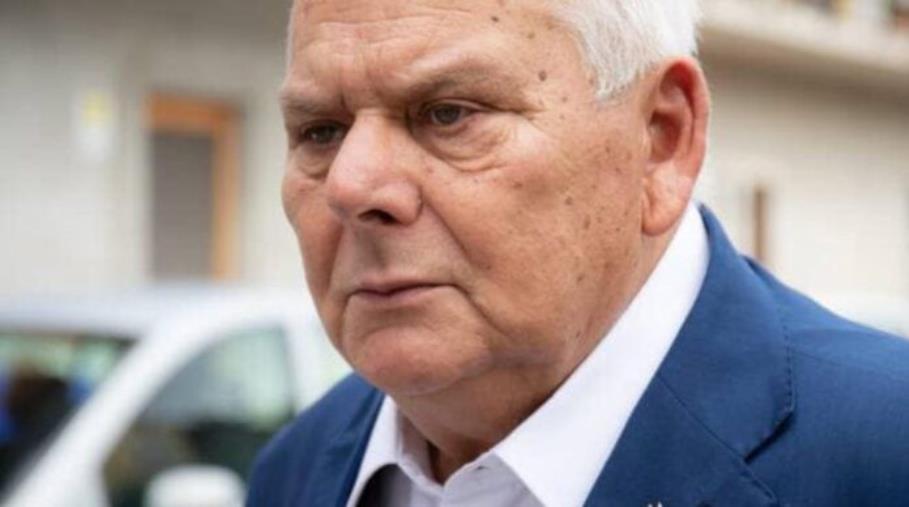 images Aggredito con un bastone Francesco Coco, l'ex sindaco di Roccabernarda: ricoverato a Catanzaro in gravi condizioni