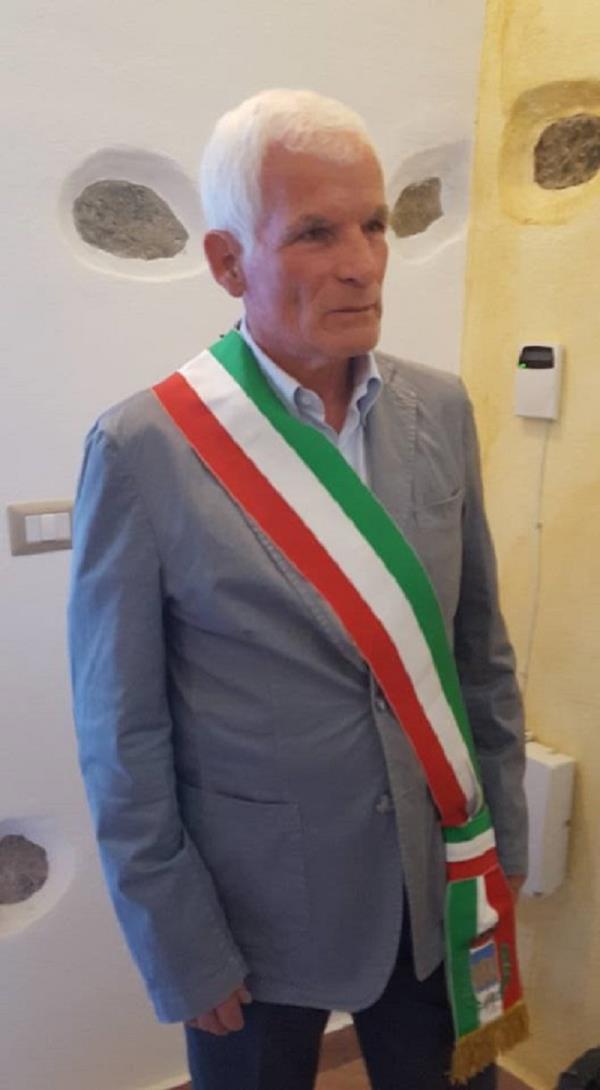 Coronavirus. "Villa San Domenico": finalmente tamponi fatti a tutti nella Rsa di Badolato. Il sindaco Mannello: "Auspichiamo siano tutti negativi" images Coronavirus. "Villa San Domenico": finalmente tamponi fatti a tutti nella Rsa di Badolato. Il sindaco Mannello: "Auspichiamo siano tutti negativi"