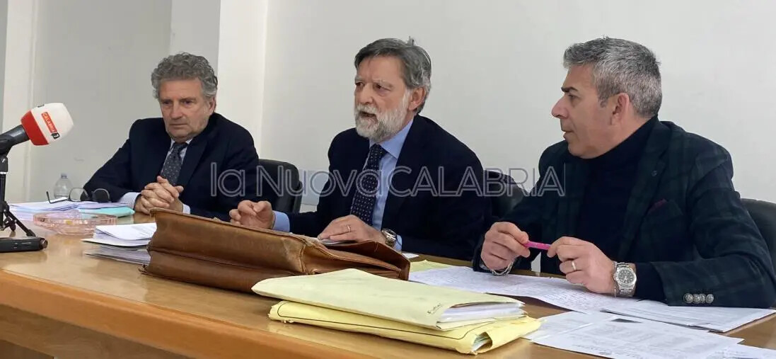 Catanzaro, Azione: “No al servizio di raccolta rifiuti senza pubblicazione del bando” images Catanzaro, Azione: “No al servizio di raccolta rifiuti senza pubblicazione del bando”