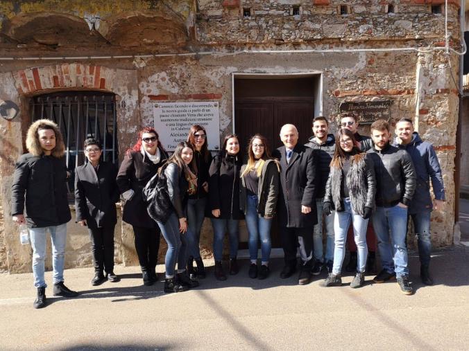 Sabato 8 febbraio al Teatro Comunale di Catanzaro una serata all'insegna della magia con Luca Bono e Marco Aimone images Sabato 8 febbraio al Teatro Comunale di Catanzaro una serata all'insegna della magia con Luca Bono e Marco Aimone