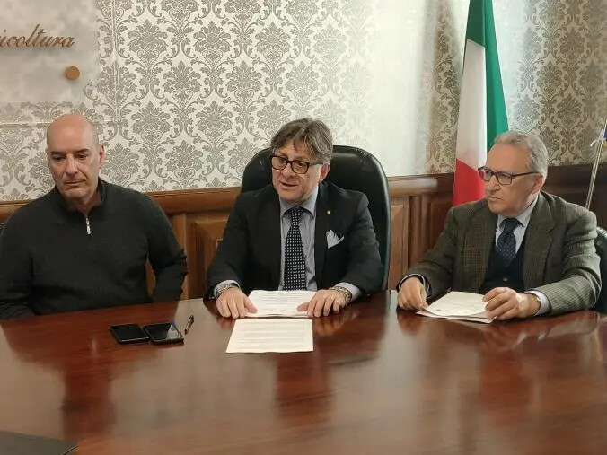 Contrasto ai reati ambientali, Legione Carabinieri e Camera di Commercio siglano un'intesa a Catanzaro images Contrasto ai reati ambientali, Legione Carabinieri e Camera di Commercio siglano un'intesa a Catanzaro