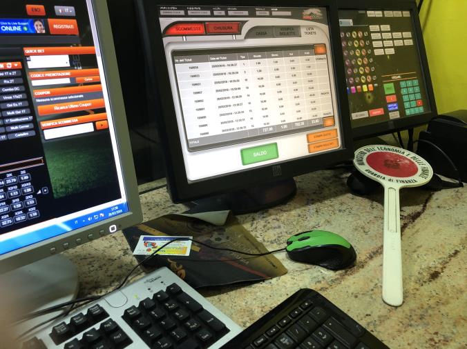 'Ndrangheta e scommesse. A Rende negata la licenza ad un tabaccaio per legami con i clan images 'Ndrangheta e scommesse. A Rende negata la licenza ad un tabaccaio per legami con i clan