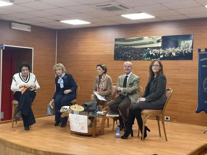 Mancuso nel Comitato di Coordinamento della Conferenza dei Presidenti, Saccomanno: "Saprà rappresentare degnamente il Sud" images Mancuso nel Comitato di Coordinamento della Conferenza dei Presidenti, Saccomanno: "Saprà rappresentare degnamente il Sud"