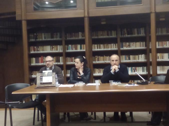 La poesia anima la Biblioteca De Nobili con la presentazione della raccolta "Goccia di Pece" di Antonio Mario Sestito images La poesia anima la Biblioteca De Nobili con la presentazione della raccolta "Goccia di Pece" di Antonio Mario Sestito
