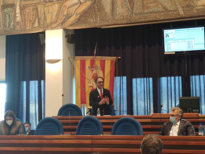 images Sant'Anna. Abramo: "Se la struttura commissariale blocca l'accreditamento denuncerò gli ospedali pubblici" 