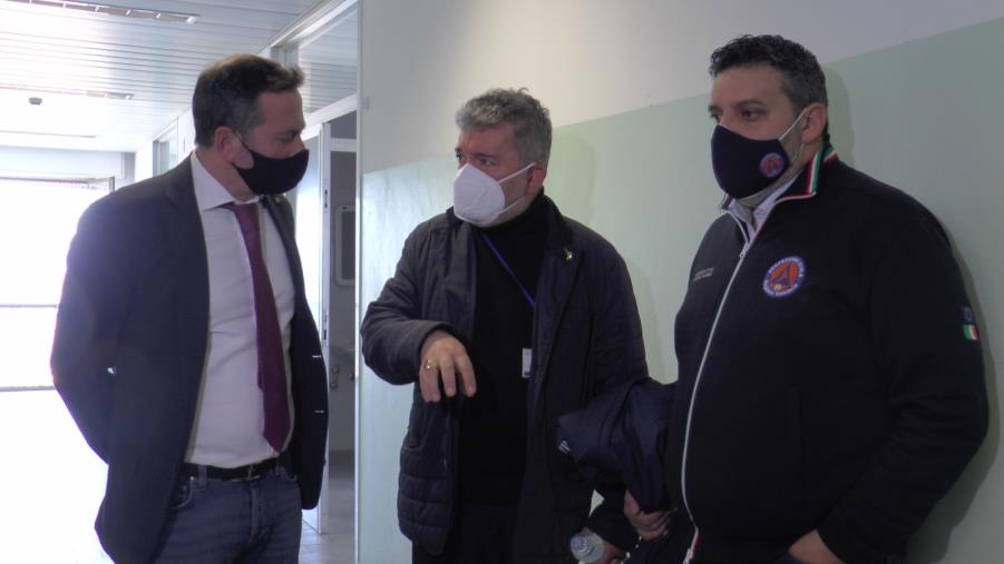 images Spirlì a Villa Bianca: "Qui per chiedere spiegazioni sui ritardi". Giuliano: "40 posti a breve"