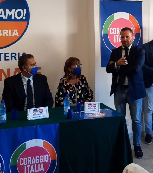 images Santacroce aderisce a Coraggio Italia: "Pronto alle Regionali e a organizzare il partito per le amministrative di Catanzaro"