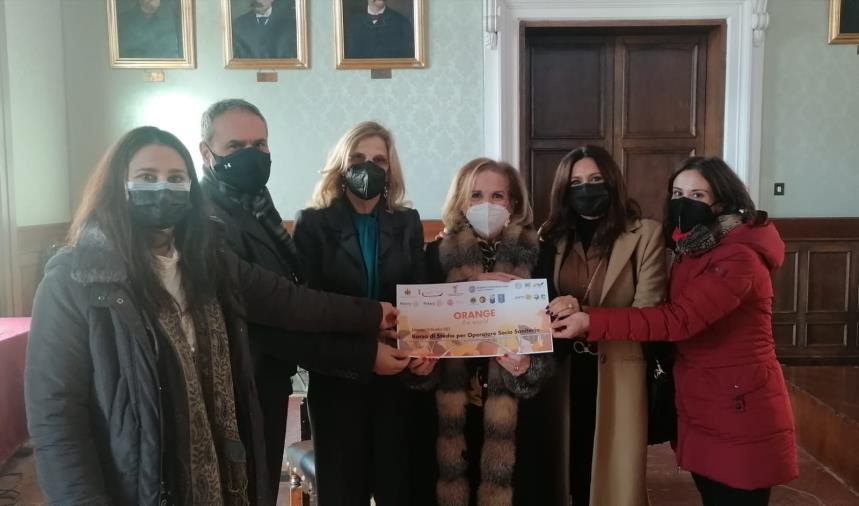 images Orange the World 2021: finanziata una&nbsp;borsa di studio destinata ad una donna in condizione di fragilità