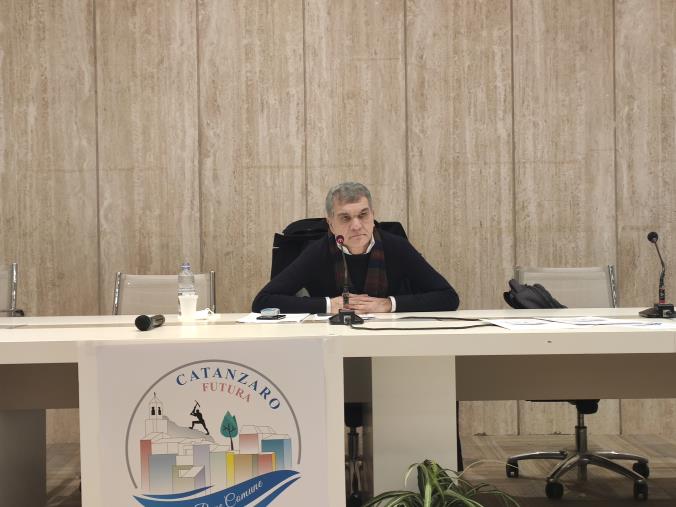 Comunali Catanzaro, Casalinuovo: "Nel Pd qualcuno ha combinato un pasticcio, meglio le primarie" images Comunali Catanzaro, Casalinuovo: "Nel Pd qualcuno ha combinato un pasticcio, meglio le primarie"