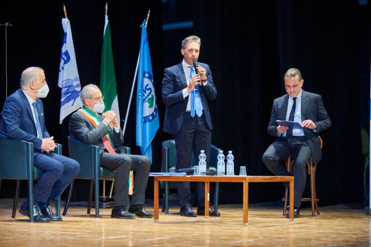 images Lamezia, 30 anni dall'omicidio Aversa, Siulp e Fsp: "Il convegno è stata una delle pagine più belle nella storia del sindacalismo della Polizia" 