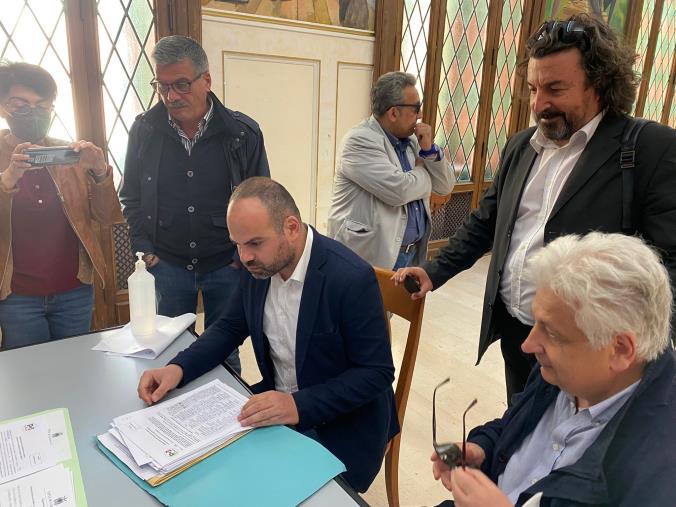 Comunali Catanzaro, presentata la lista del Partito Democratico (I NOMI) images Comunali Catanzaro, presentata la lista del Partito Democratico (I NOMI)
