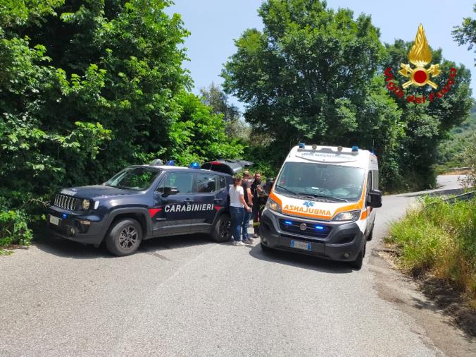 images Finisce fuori strada nel lametino: un ferito trasporto all'ospedale di Catanzaro 