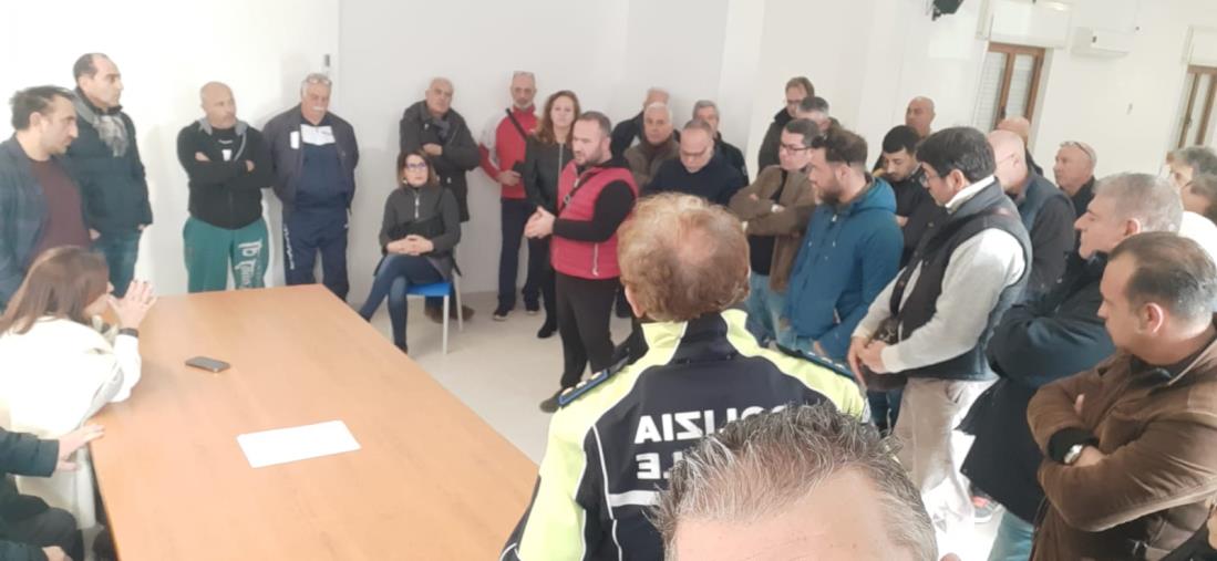 Danni maltempo Simeri Crichi, i cittadini incontrano i Commissari: al vaglio le responsabilità images Danni maltempo Simeri Crichi, i cittadini incontrano i Commissari: al vaglio le responsabilità