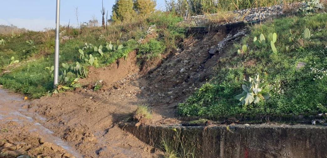 images Maltempo, a Catanzaro via Trapani isolata, Riccio: "A quando l'intervento del Comune?"