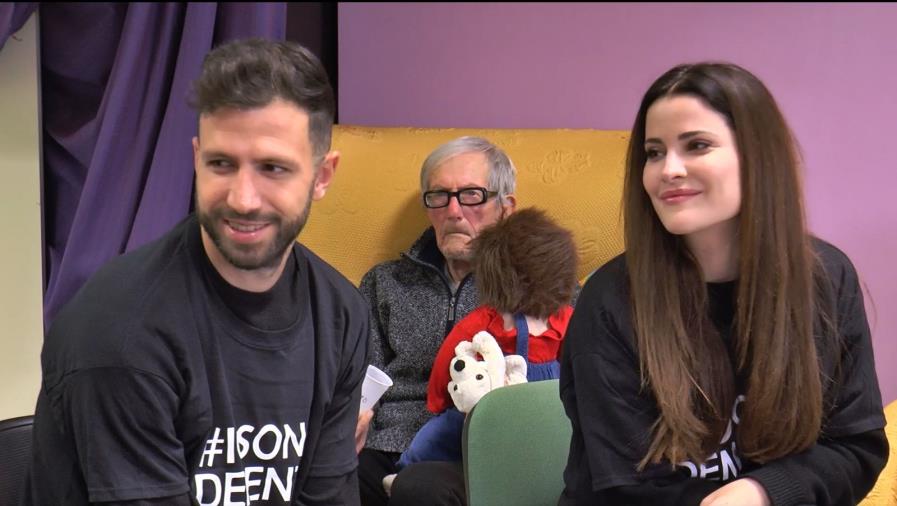 La coppia Pietro Iemmello e Giulia Elettra Gorietti in visita al Centro Diurno della Ra.Gi (FOTO) images La coppia Pietro Iemmello e Giulia Elettra Gorietti in visita al Centro Diurno della Ra.Gi (FOTO)