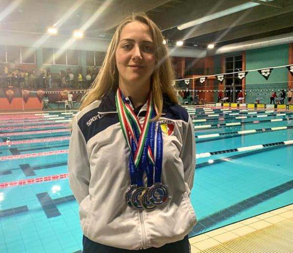 images Nuoto, campionati italiani FSSI: la catanzarese Noemi Canino (Calabria Swim Race) conquista l'oro