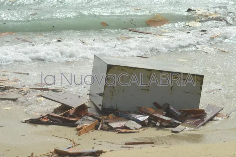 Tragedia a Steccato di Cutro, 60 le vittime: molti bambini e un neonato images Tragedia a Steccato di Cutro, 60 le vittime: molti bambini e un neonato