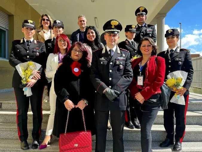 8 marzo, incontro tra l’Arma dei Carabinieri e l’Associazione “per te – stop alla violenza sulle donne” images 8 marzo, incontro tra l’Arma dei Carabinieri e l’Associazione “per te – stop alla violenza sulle donne”