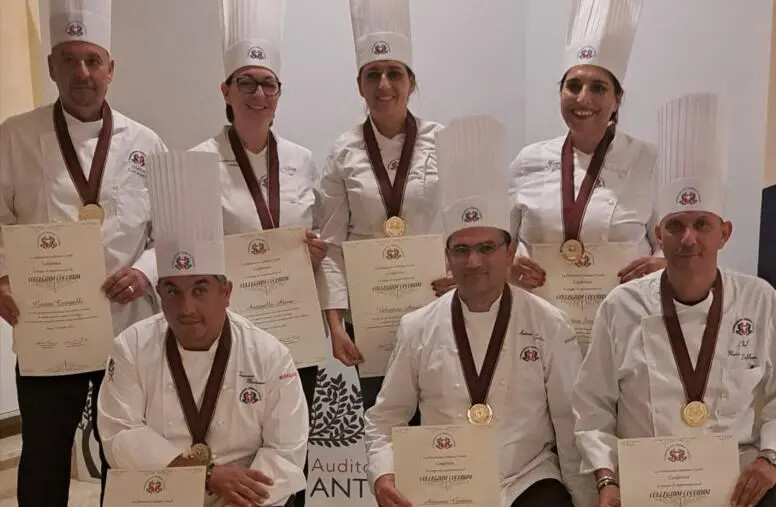 images A due catanzaresi il prestigioso collare del Collegium Cocorum della Federazione Cuochi