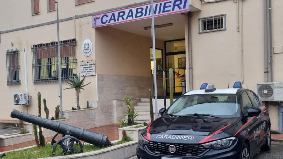 Tanta di fuggire alla vista dei Carabinieri: arrestato un Crotonese images Tanta di fuggire alla vista dei Carabinieri: arrestato un Crotonese
