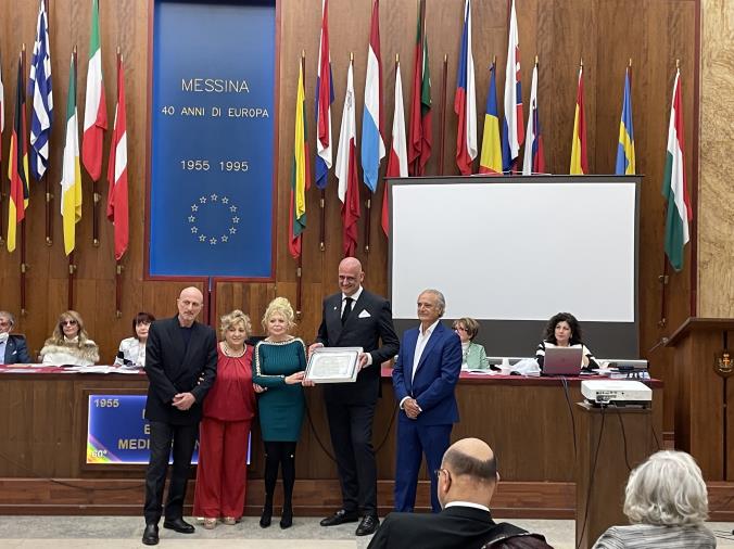 images Formazione e Cultura, il presidente di "Fondazione Astrea" Manlio Caruso premiato a Messina per il suo coraggio imprenditoriale