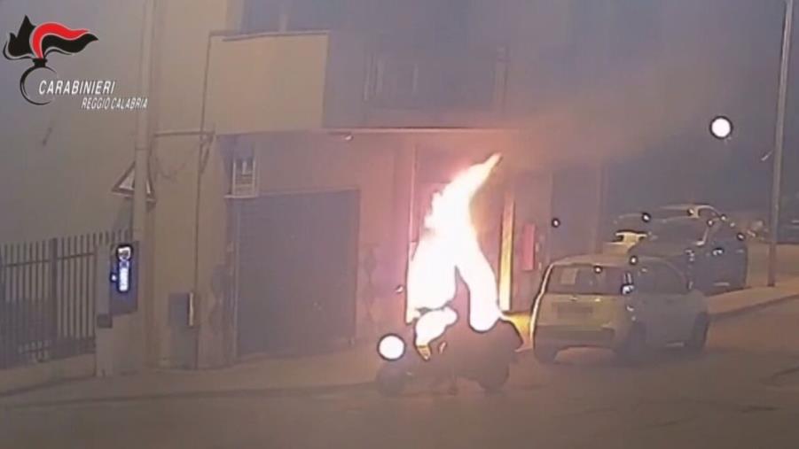 'Ndrangheta, incendio al tabacchino. Saccomanno (Lega): "Reggio Calabria merita la massima attenzione" images 'Ndrangheta, incendio al tabacchino. Saccomanno (Lega): "Reggio Calabria merita la massima attenzione"