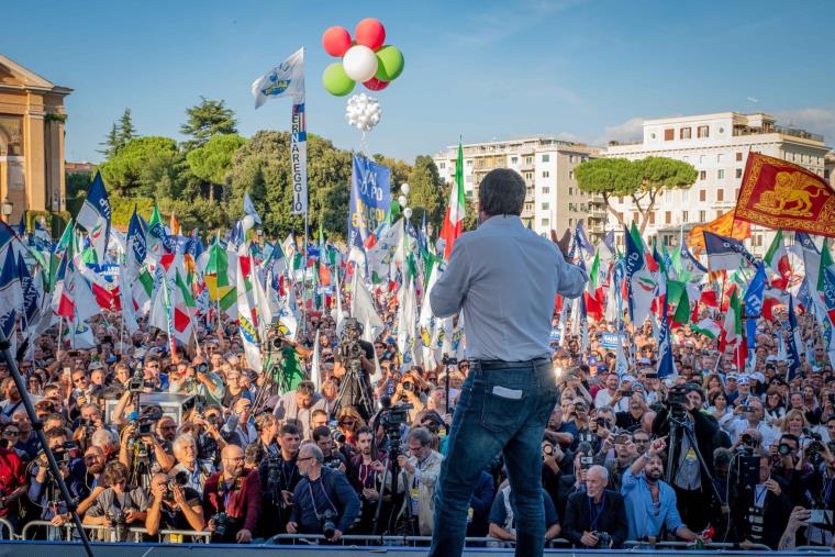 Salvini nuovamente in Calabria, Saccomanno: "Allo stato, è l’unico ad aver prestato tanta attenzione alla nostra terra" images Salvini nuovamente in Calabria, Saccomanno: "Allo stato, è l’unico ad aver prestato tanta attenzione alla nostra terra"