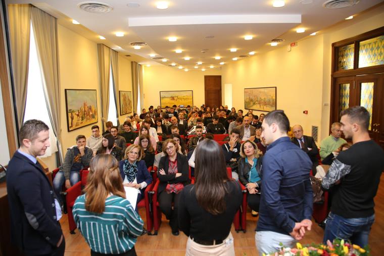 Il nuovo progetto della Amarelli: esportare la musica classica contemporanea dai teatri e dagli auditorium nelle aziende images Il nuovo progetto della Amarelli: esportare la musica classica contemporanea dai teatri e dagli auditorium nelle aziende