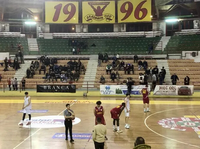 La Basket Academy Catanzaro perde in Sicilia con l'Orsa ma conserva la differenza canestri images La Basket Academy Catanzaro perde in Sicilia con l'Orsa ma conserva la differenza canestri