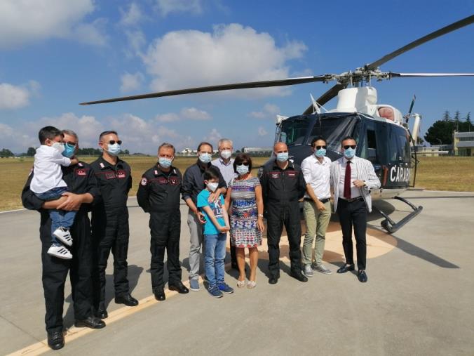 Antonio e Alessandro "prendono il volo" con l'elicottero dei carabinieri: "E' stato bellissimo" images Antonio e Alessandro "prendono il volo" con l'elicottero dei carabinieri: "E' stato bellissimo"