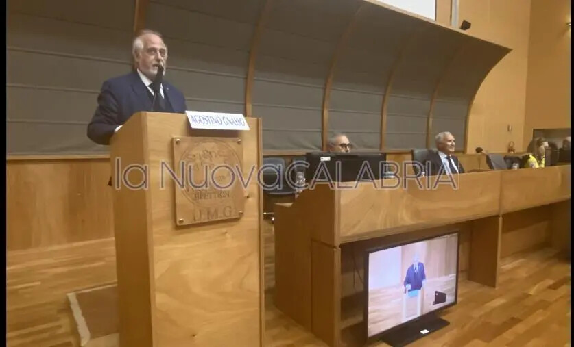 Azienda “Dulbecco”: vicina l'integrazione fra Pugliese-Ciaccio e Mater Domini images Azienda “Dulbecco”: vicina l'integrazione fra Pugliese-Ciaccio e Mater Domini