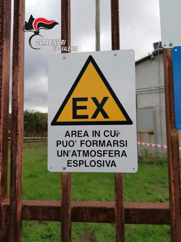 Successo per la mostra dei maestri Ernesto Piccolo ed Eduardo Bruno a San Giovanni in Fiore images Successo per la mostra dei maestri Ernesto Piccolo ed Eduardo Bruno a San Giovanni in Fiore