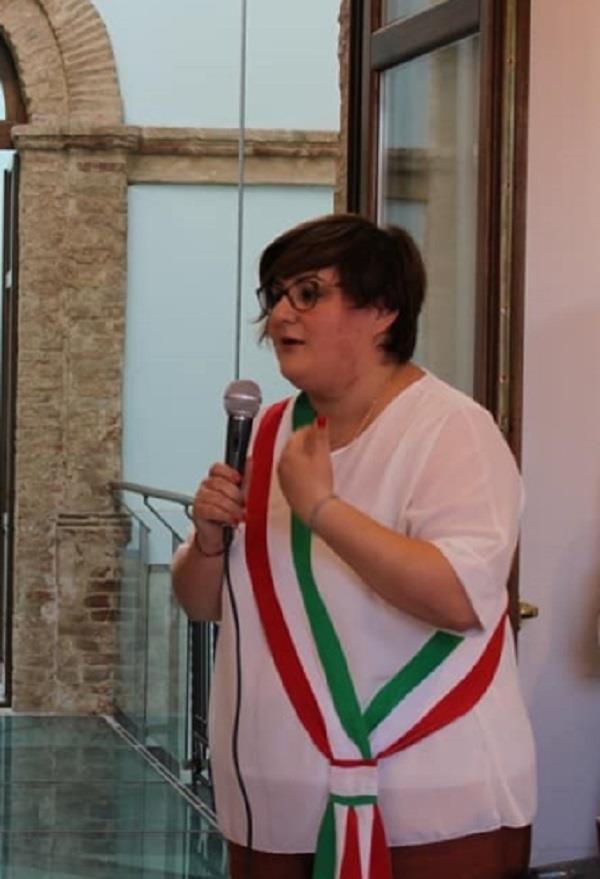 Coronavirus. Il sindaco Elisabeth Sacco annuncia: "A Borgia il primo contagiato: è in isolamento" images Coronavirus. Il sindaco Elisabeth Sacco annuncia: "A Borgia il primo contagiato: è in isolamento"