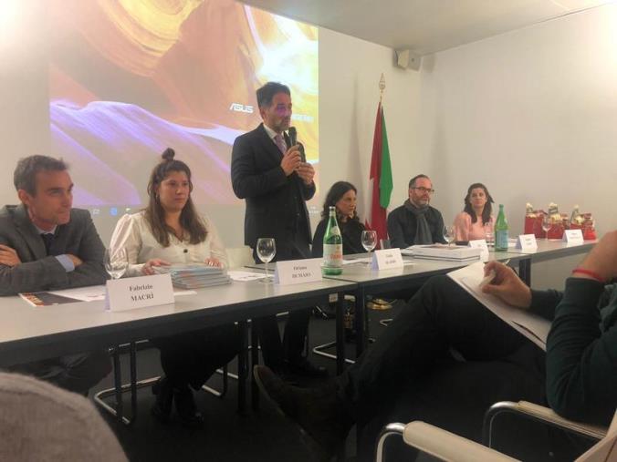 La poetessa e scrittrice catanzarese Marisa Provenzano premiata dalla Sicilia all’Emilia images La poetessa e scrittrice catanzarese Marisa Provenzano premiata dalla Sicilia all’Emilia