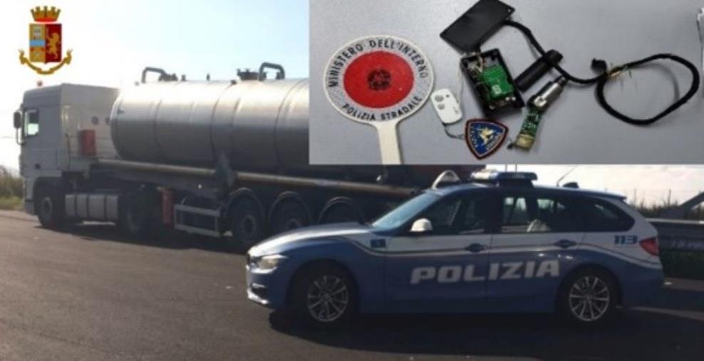 images Vibo Valentia. Autoarticolato viaggia con alterazione del cronotachigrafo: patente sospesa al conducente 