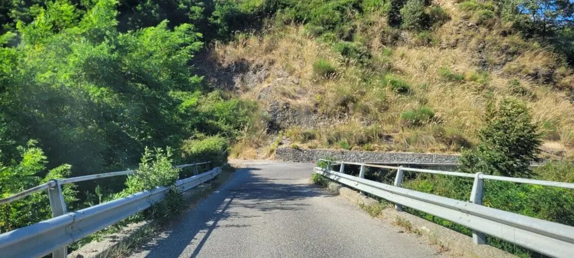 Fagnano Castello, Bellomusto (PD) chiede un intervento urgente di manutenzione sulla Sp 270 images Fagnano Castello, Bellomusto (PD) chiede un intervento urgente di manutenzione sulla Sp 270