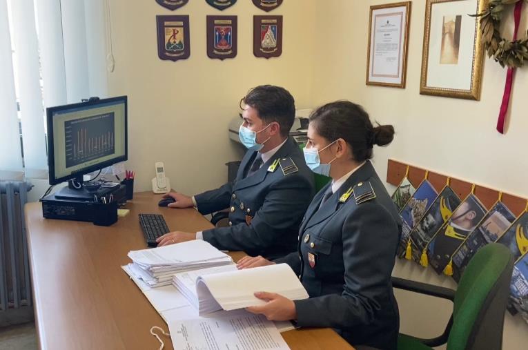 Vibo Valentia. Frode fiscale: denunciati 5 imprenditori. Sequestrati beni per 844 mila euro images Vibo Valentia. Frode fiscale: denunciati 5 imprenditori. Sequestrati beni per 844 mila euro