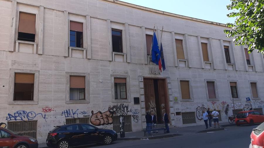 images Taverna di Montalto Uffugo. Senza auto e pediatra lontano: un cittadino della locride dona un'auto alla donna in difficoltà  