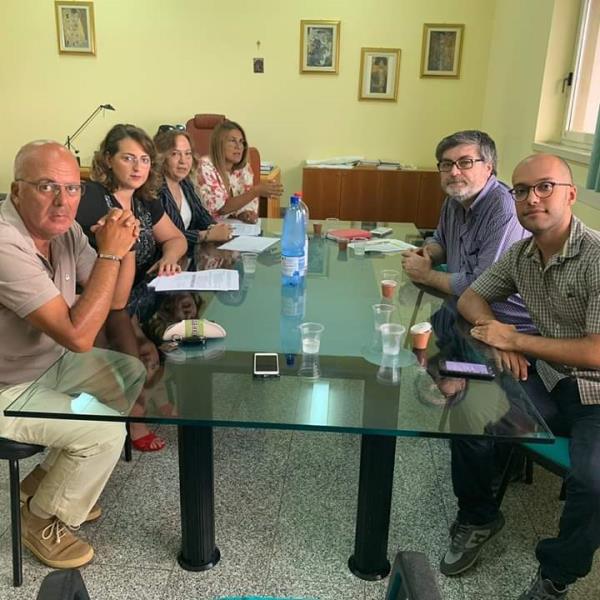 Oliverio raccoglie la sfida dell'artigianato images Oliverio raccoglie la sfida dell'artigianato