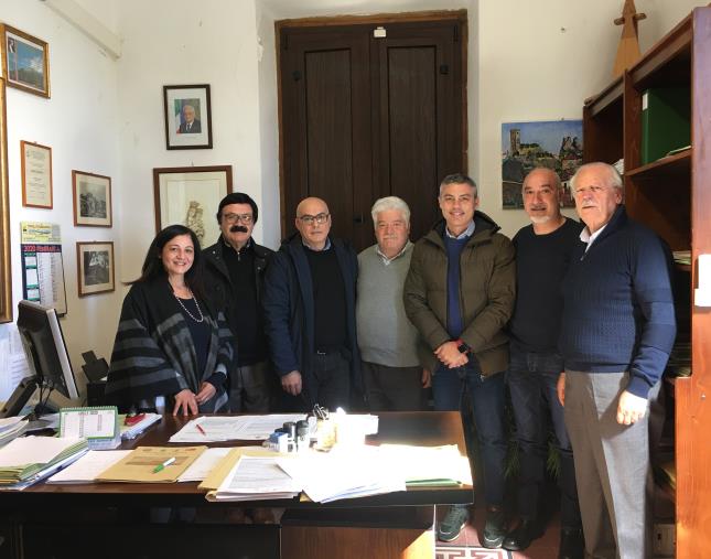 Parte la stabilizzazione dei lavoratori ex Lsu Lpu al Comune di Bova, esulta la Cisl Fp images Parte la stabilizzazione dei lavoratori ex Lsu Lpu al Comune di Bova, esulta la Cisl Fp