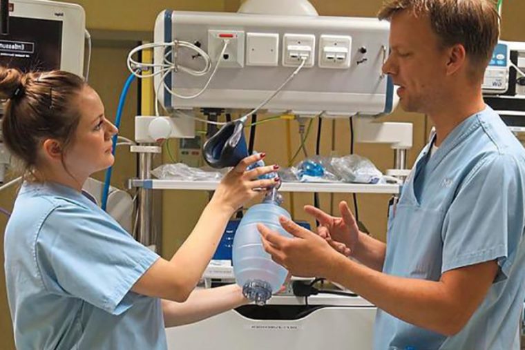 Scorrimento graduatoria Oss, il Comune di Catanzaro chiede che si attinga dagli idonei in Puglia: scatta l'esposto in Procura images Scorrimento graduatoria Oss, il Comune di Catanzaro chiede che si attinga dagli idonei in Puglia: scatta l'esposto in Procura