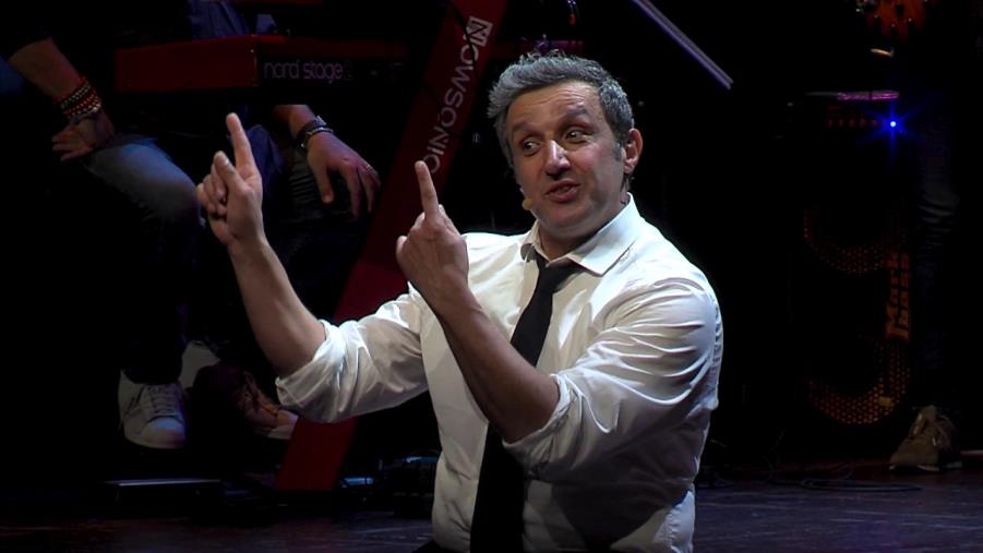 Ama Calabria, cancellato lo spettacolo "La macchina della felicità"
con Flavio Insinna images Ama Calabria, cancellato lo spettacolo "La macchina della felicità"
con Flavio Insinna