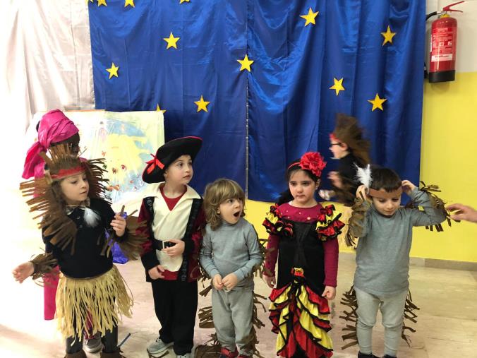 images "L'approdo dopo un viaggio entusiasmante intorno al sè, Noi con Voi". Lo speciale Open Day nella scuola dell'Infanzia di Pontepiccolo
