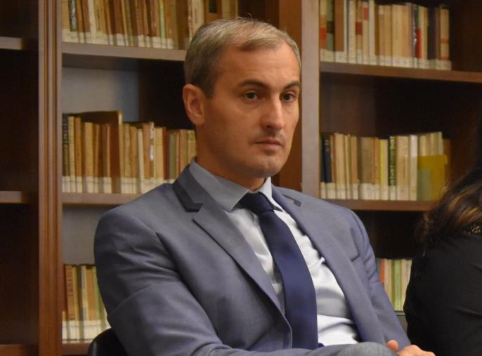 images Porto di Catanzaro Lido. Cardamone: "Consegnati i lavori per l'illuminazione al molo"