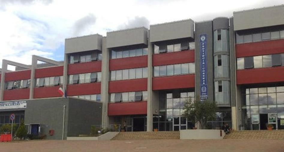 images Molestie al Liceo di Castrolibero, alcuni docenti agli alunni: "La lezione ce l’avete data voi"