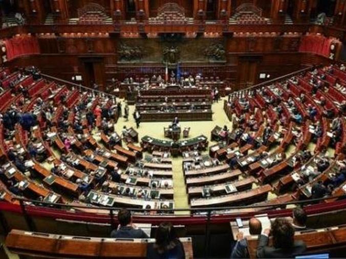 Sanità. Spunta l'emendamento al decreto Calabria che salva i commissari Asp (e Longo) sui bilanci images Sanità. Spunta l'emendamento al decreto Calabria che salva i commissari Asp (e Longo) sui bilanci